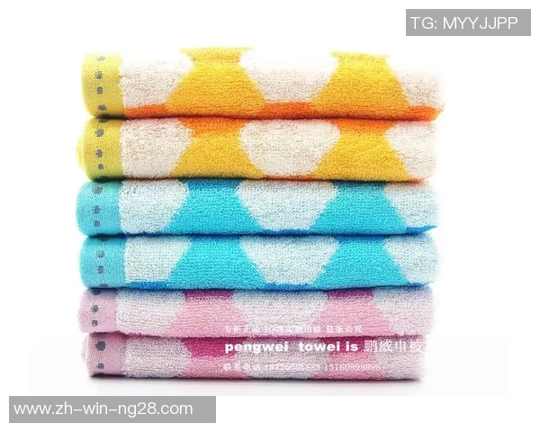 精选足球毛巾推荐助你提升运动体验的完美选择 精选足球毛巾推荐助你提升运动体验的完美选择